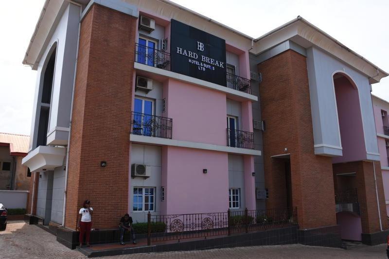 哈德布瑞克套房酒店 Enugu 外观 照片