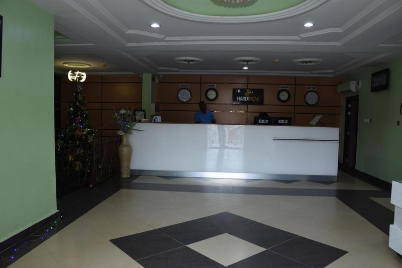 哈德布瑞克套房酒店 Enugu 外观 照片